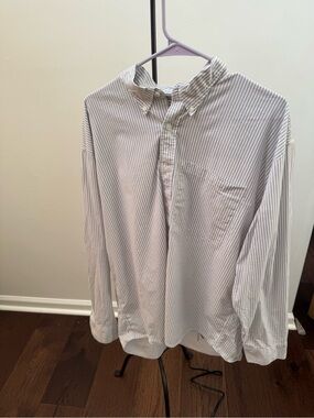 Abercrombie & Fitch White and Light Gray Striped Button-Down Shirt